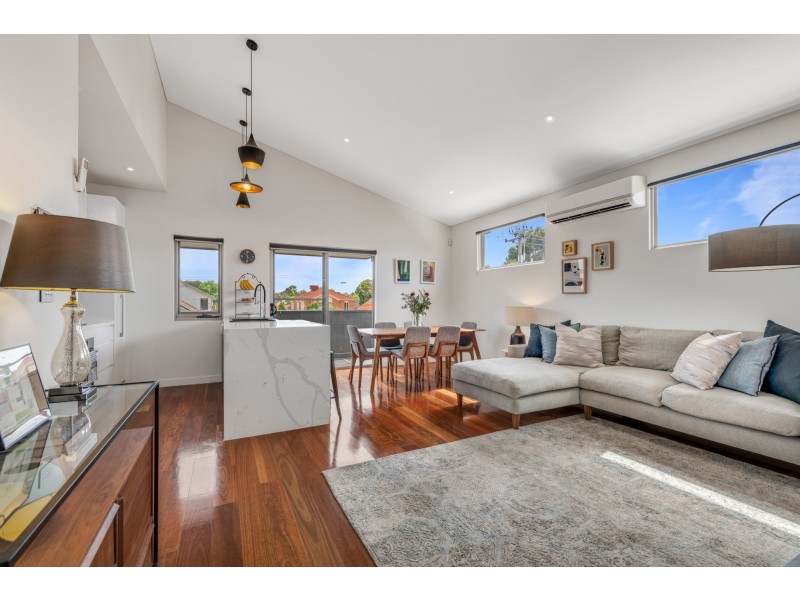 72 GOOCH STREET, Thornbury VIC 3071