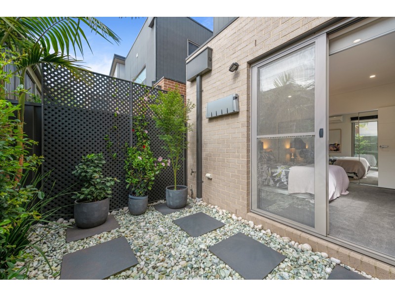 72 GOOCH STREET, Thornbury VIC 3071