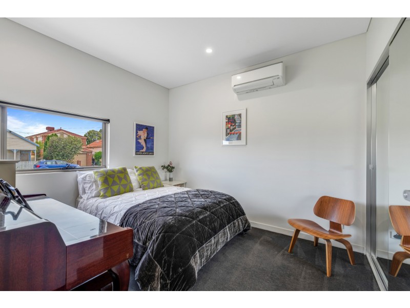 72 GOOCH STREET, Thornbury VIC 3071