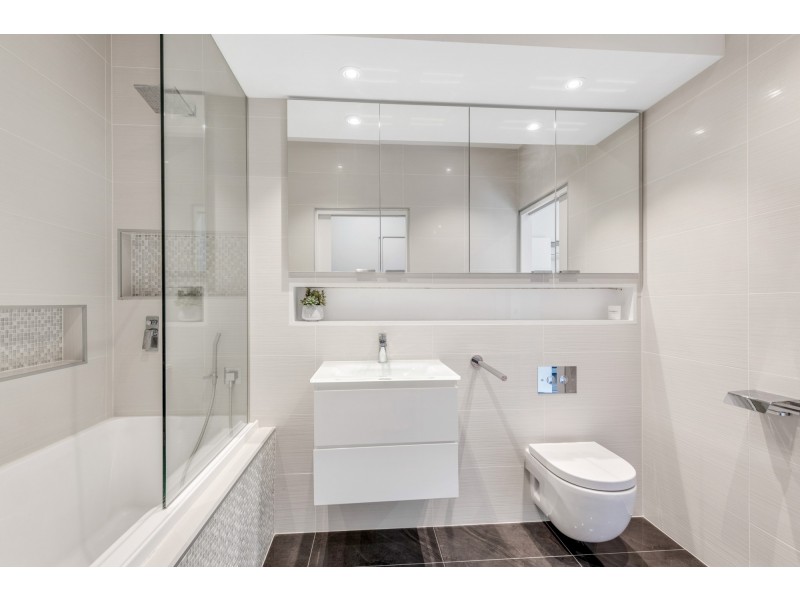 72 GOOCH STREET, Thornbury VIC 3071