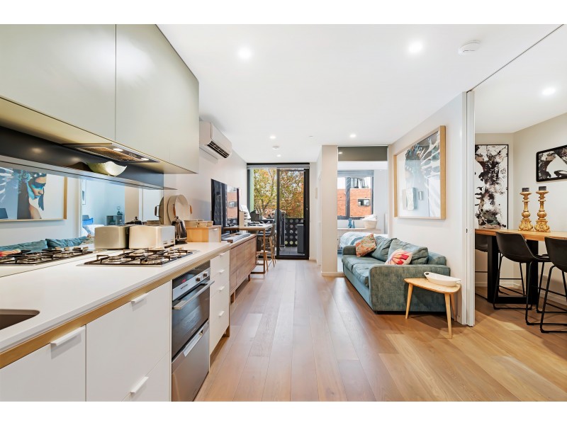 8/495 RATHDOWNE STREET, Carlton VIC 3053