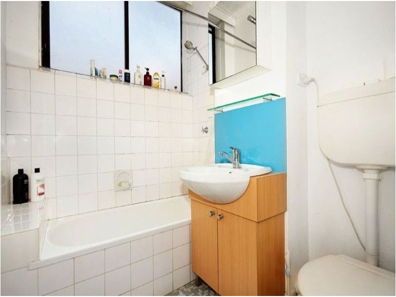 4/93 TINNING STREET, Brunswick VIC 3056