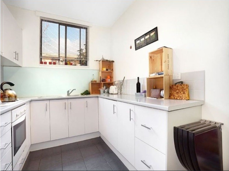 4/93 TINNING STREET, Brunswick VIC 3056