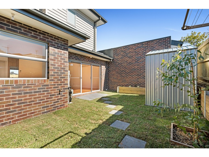 2/1 Merino Street, Reservoir VIC 3073