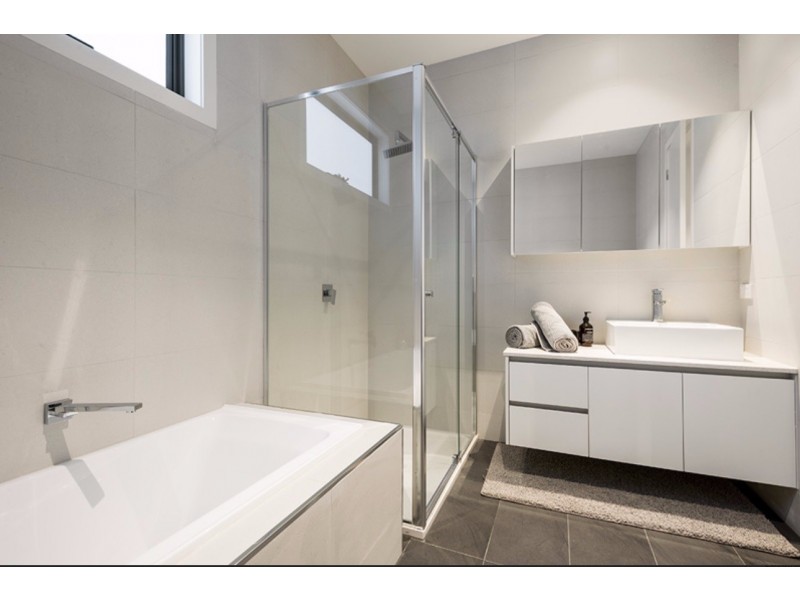 9 Clifford Place, Clifton Hill VIC 3068