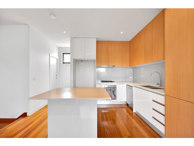 4/14 Pitt Street, Brunswick VIC 3056