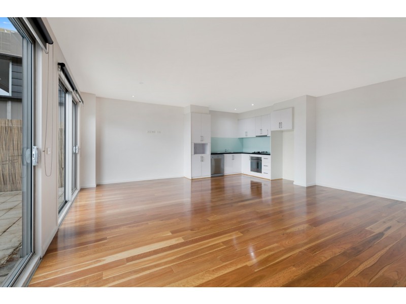34/10 BREESE STREET, Brunswick VIC 3056