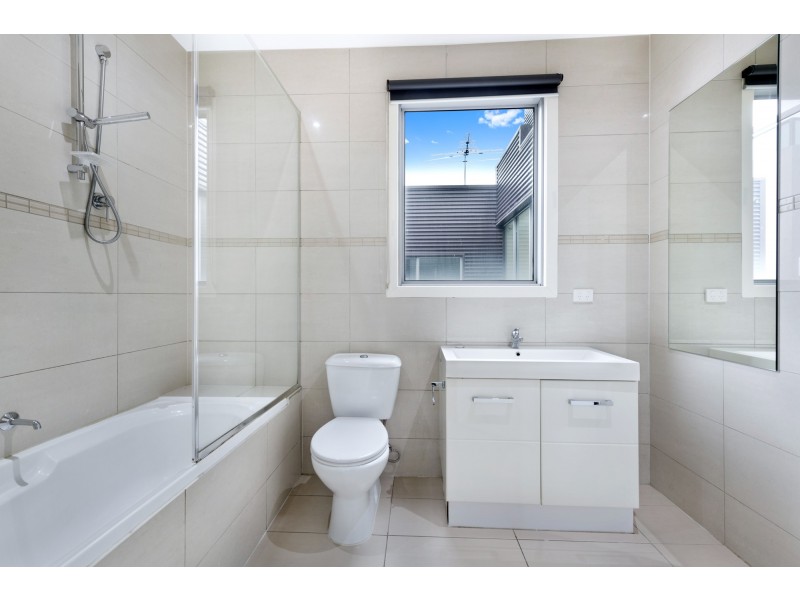 34/10 BREESE STREET, Brunswick VIC 3056