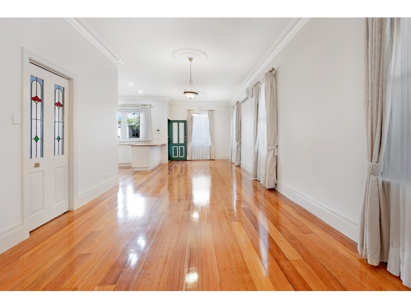 10 Walsh Street, Coburg VIC 3058