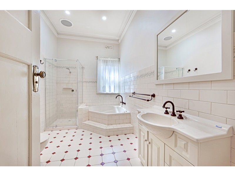 10 Walsh Street, Coburg VIC 3058