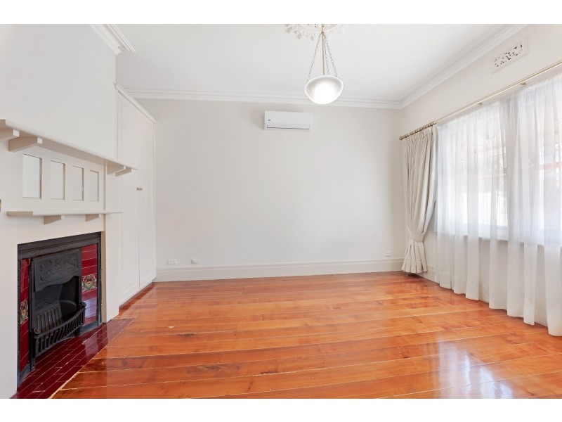 10 Walsh Street, Coburg VIC 3058