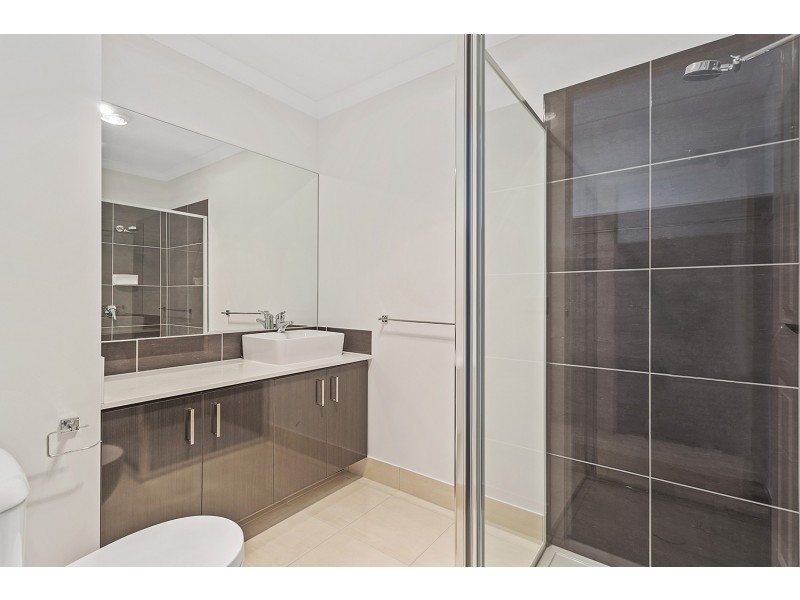 45 Pinnacle Drive, Pakenham VIC 3810