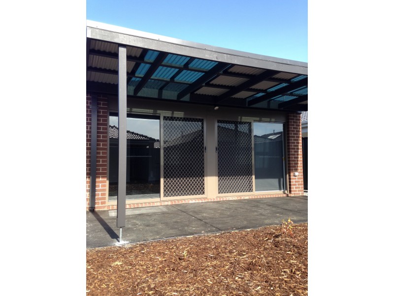 45 Pinnacle Drive, Pakenham VIC 3810