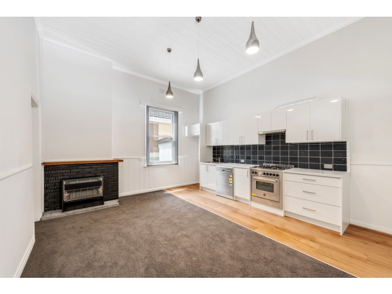2/112 MELBOURNE AVENUE, Glenroy VIC 3046