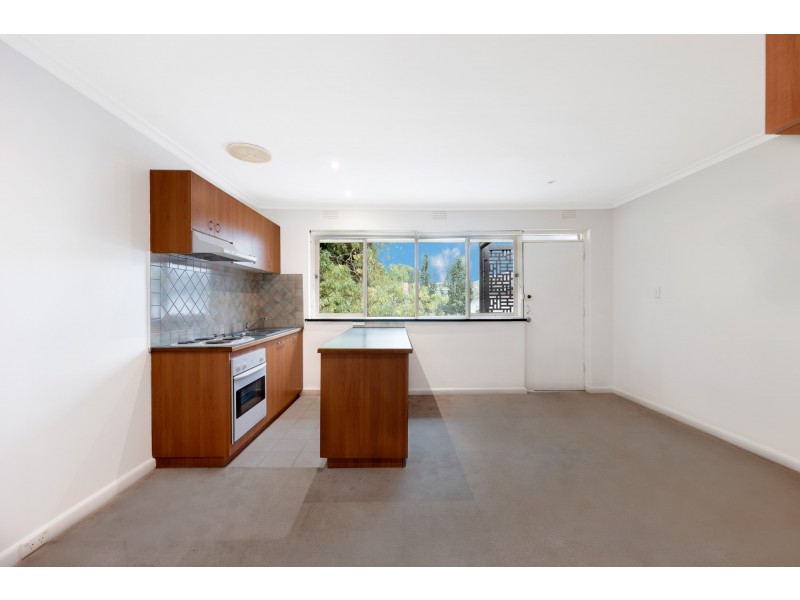 13/2A Bates Street, Malvern East VIC 3145