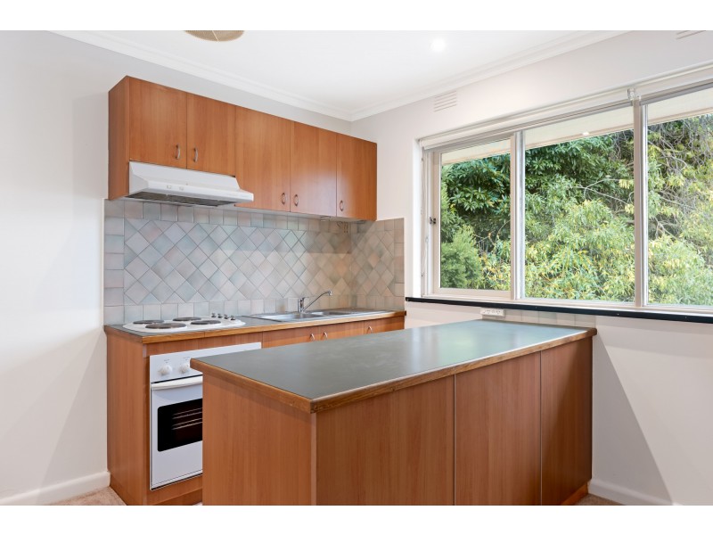 13/2A Bates Street, Malvern East VIC 3145