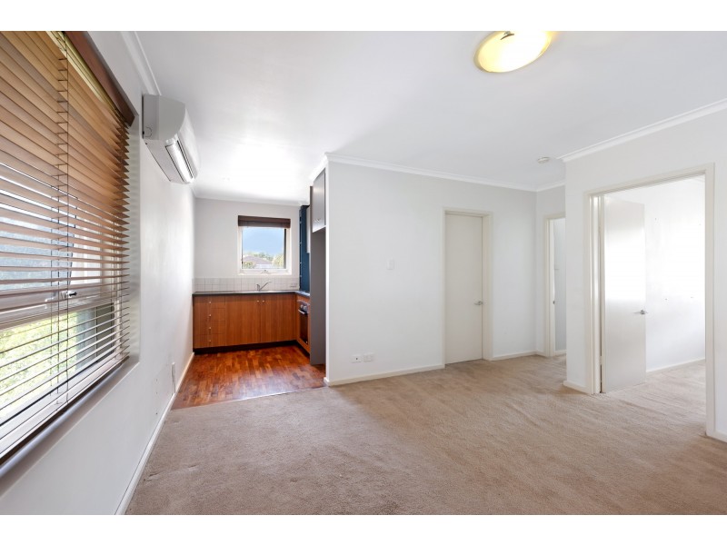 4/128 Donald Street, Brunswick VIC 3056