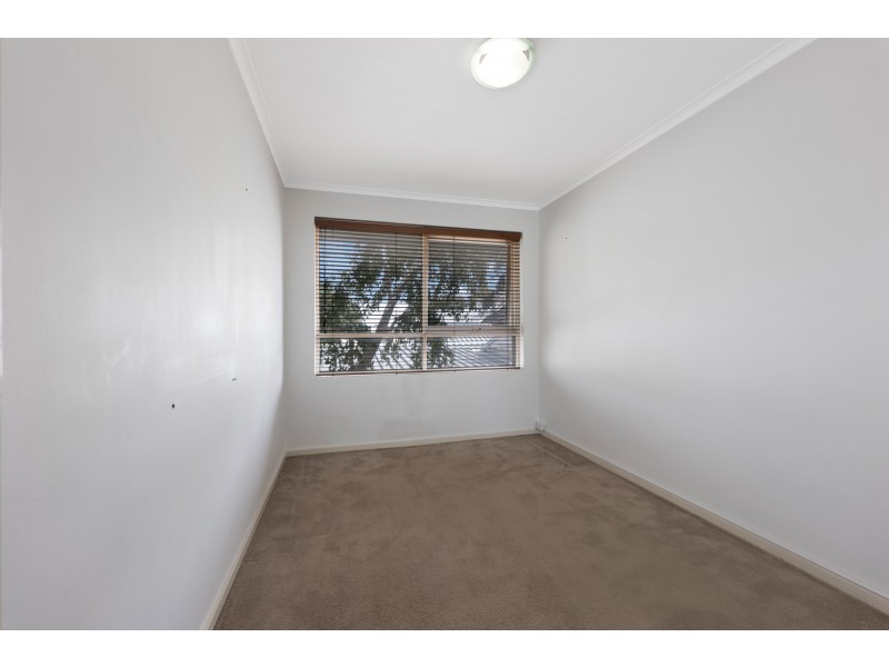 4/128 Donald Street, Brunswick VIC 3056