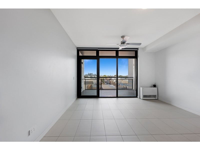 412/14 Nicholson Street, Coburg VIC 3058