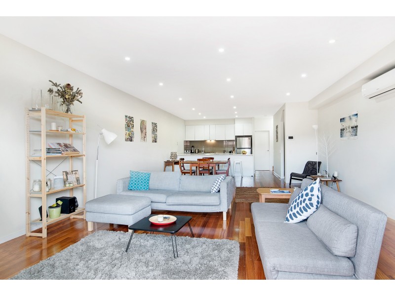 2/15 Leyden Street, Brunswick East VIC 3057