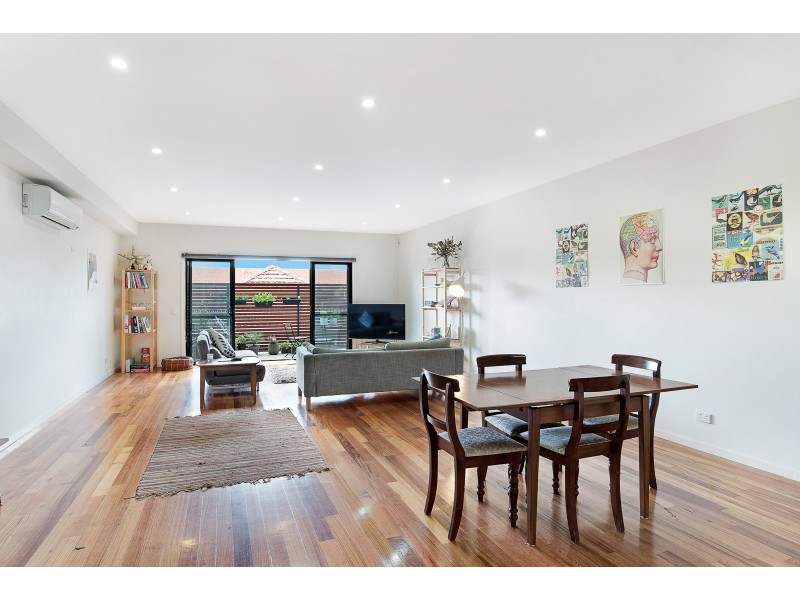 2/15 Leyden Street, Brunswick East VIC 3057