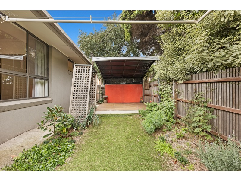 1/116 Tinning Street, Brunswick VIC 3056