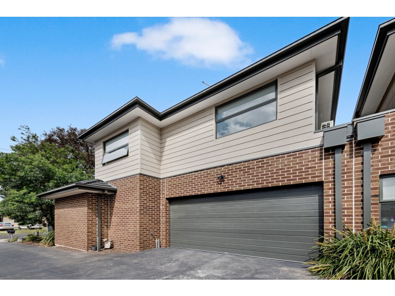 1/82 Bindi Street, Glenroy VIC 3046