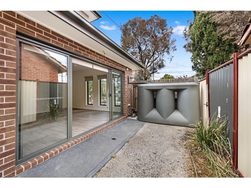 1/82 Bindi Street, Glenroy VIC 3046