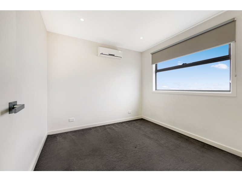 1/82 Bindi Street, Glenroy VIC 3046