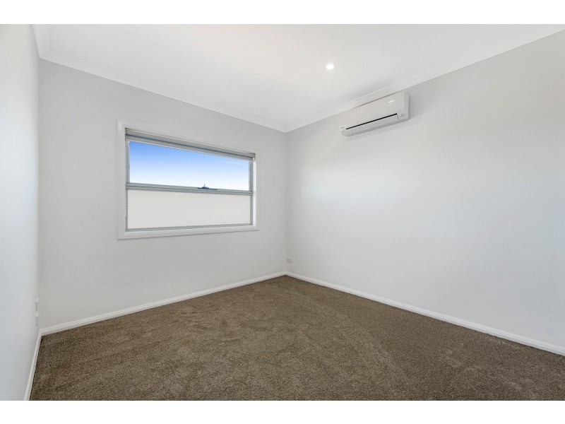 2/1 Merino Street, Reservoir VIC 3073