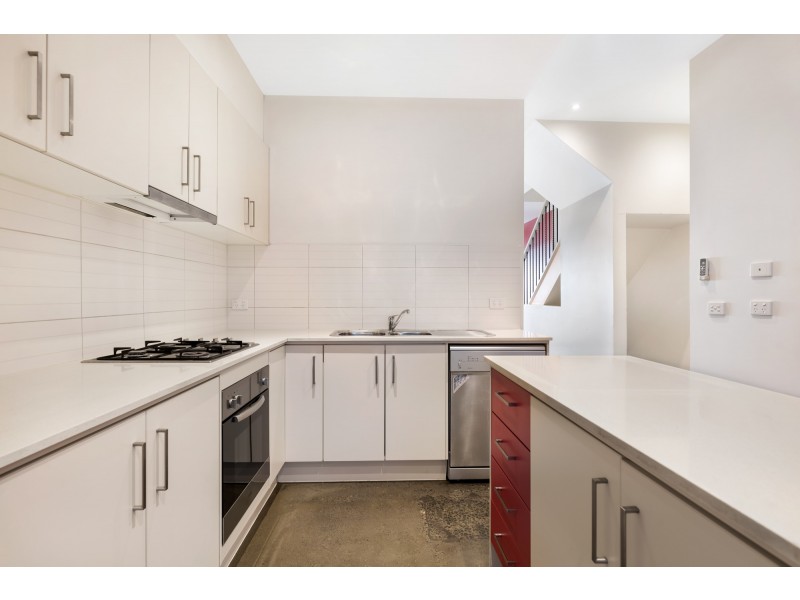 4/28 Breese Street, Brunswick VIC 3056