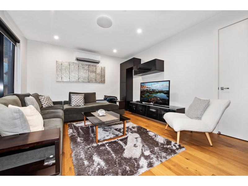 4/60 Brunel Street, Aberfeldie VIC 3040