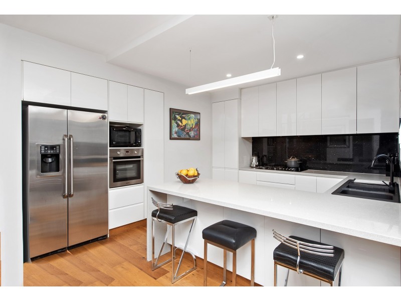 4/60 Brunel Street, Aberfeldie VIC 3040