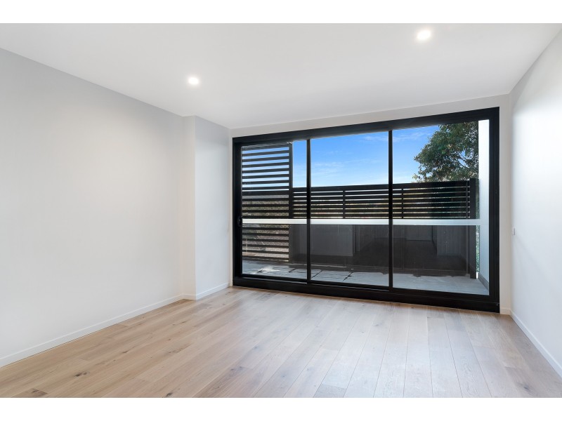 206/324 Pascoe Vale Road, Essendon VIC 3040