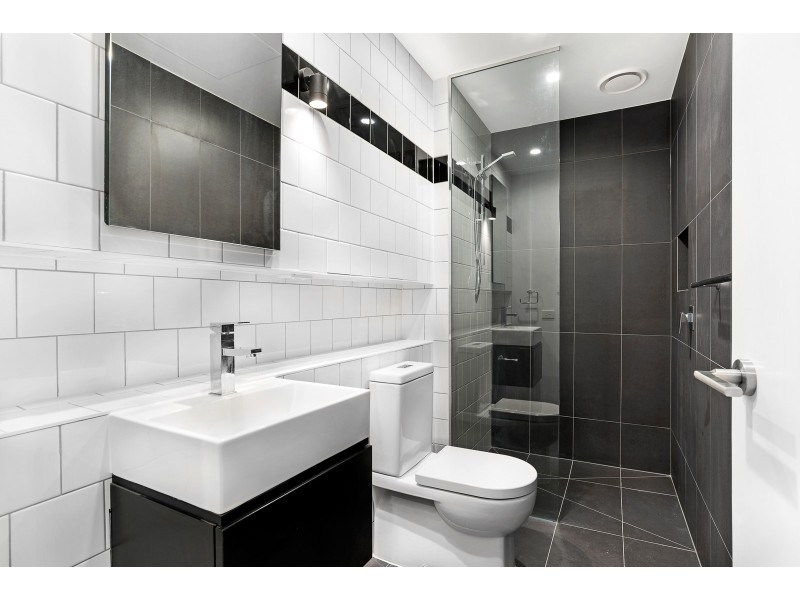 206/324 Pascoe Vale Road, Essendon VIC 3040