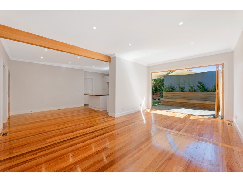 2 HORTON STREET, Reservoir VIC 3073
