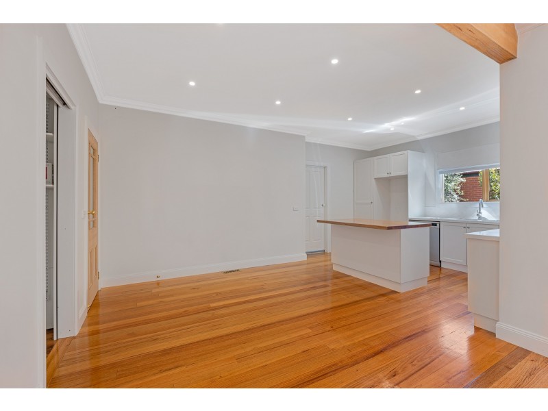 2 HORTON STREET, Reservoir VIC 3073