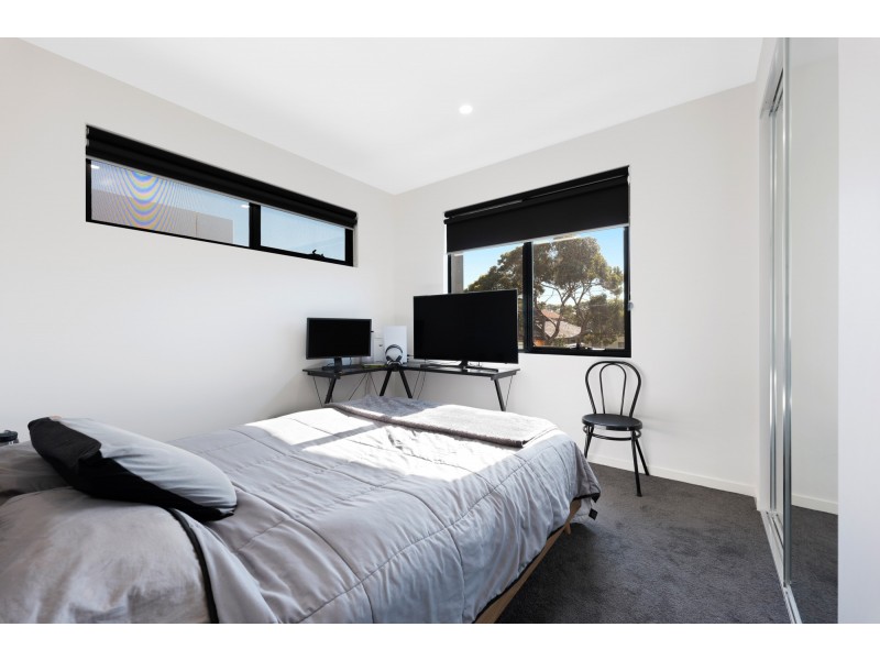 236a Rossmoyne Street, Thornbury VIC 3071