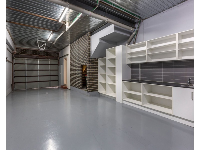 2/28 Breese Street, Brunswick VIC 3056