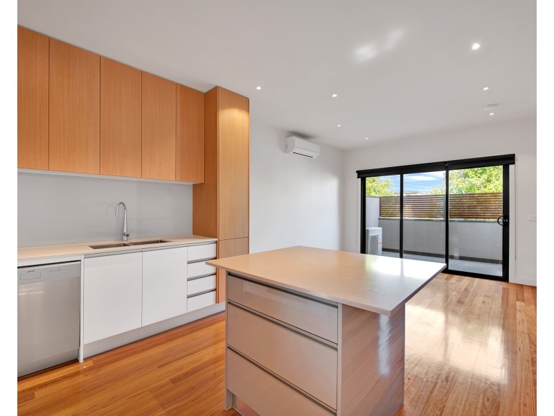 4/14 Pitt Street, Brunswick VIC 3056