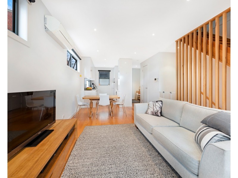 7 Clifford Place, Clifton Hill VIC 3068