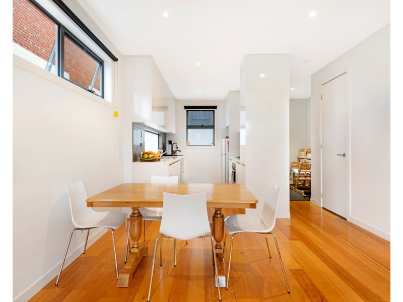 7 Clifford Place, Clifton Hill VIC 3068