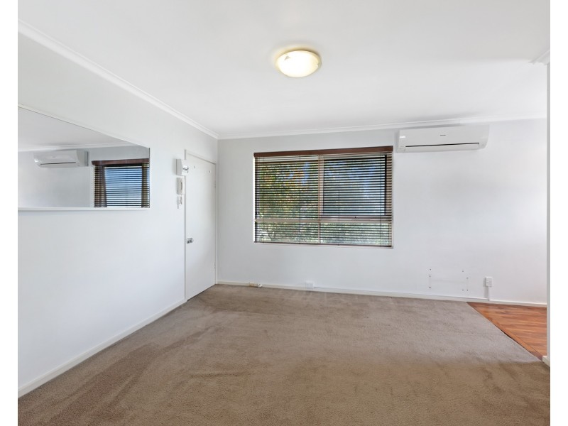 4/128 Donald Street, Brunswick VIC 3056
