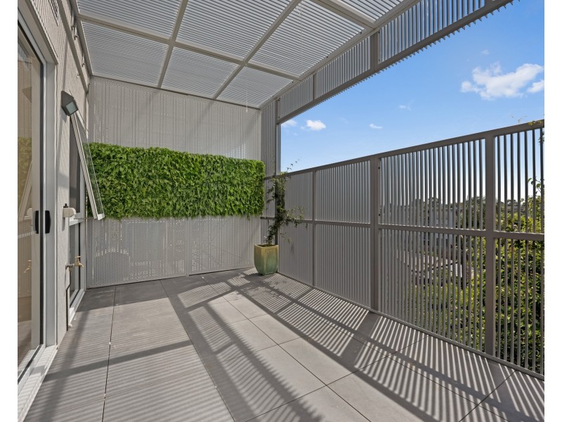 215/812 Sydney Road, Brunswick VIC 3056