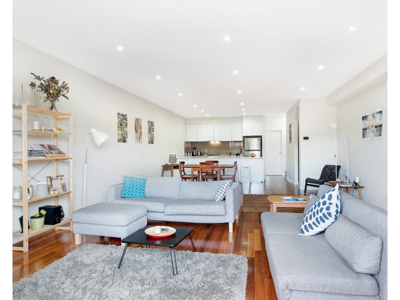 2/15 Leyden Street, Brunswick East VIC 3057