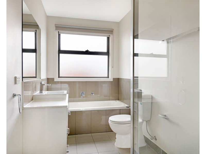 1/82 Bindi Street, Glenroy VIC 3046