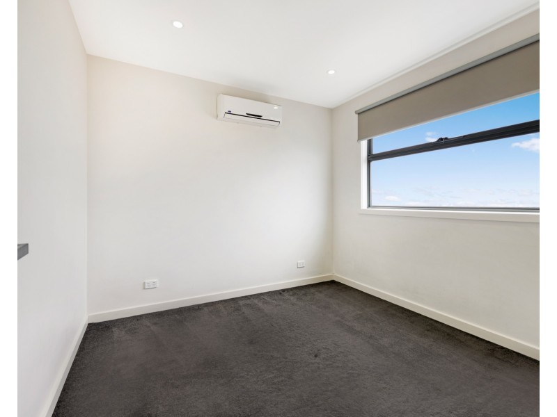 1/82 Bindi Street, Glenroy VIC 3046