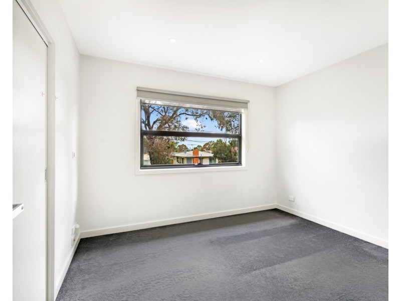 1/82 Bindi Street, Glenroy VIC 3046