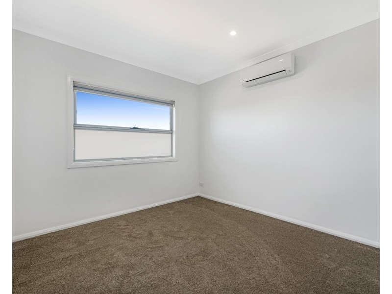 2/1 Merino Street, Reservoir VIC 3073