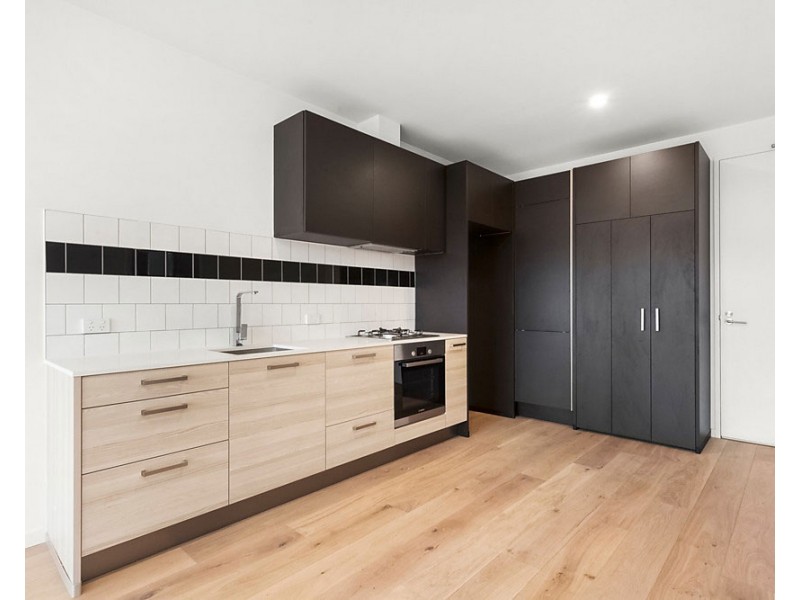 206/324 Pascoe Vale Road, Essendon VIC 3040